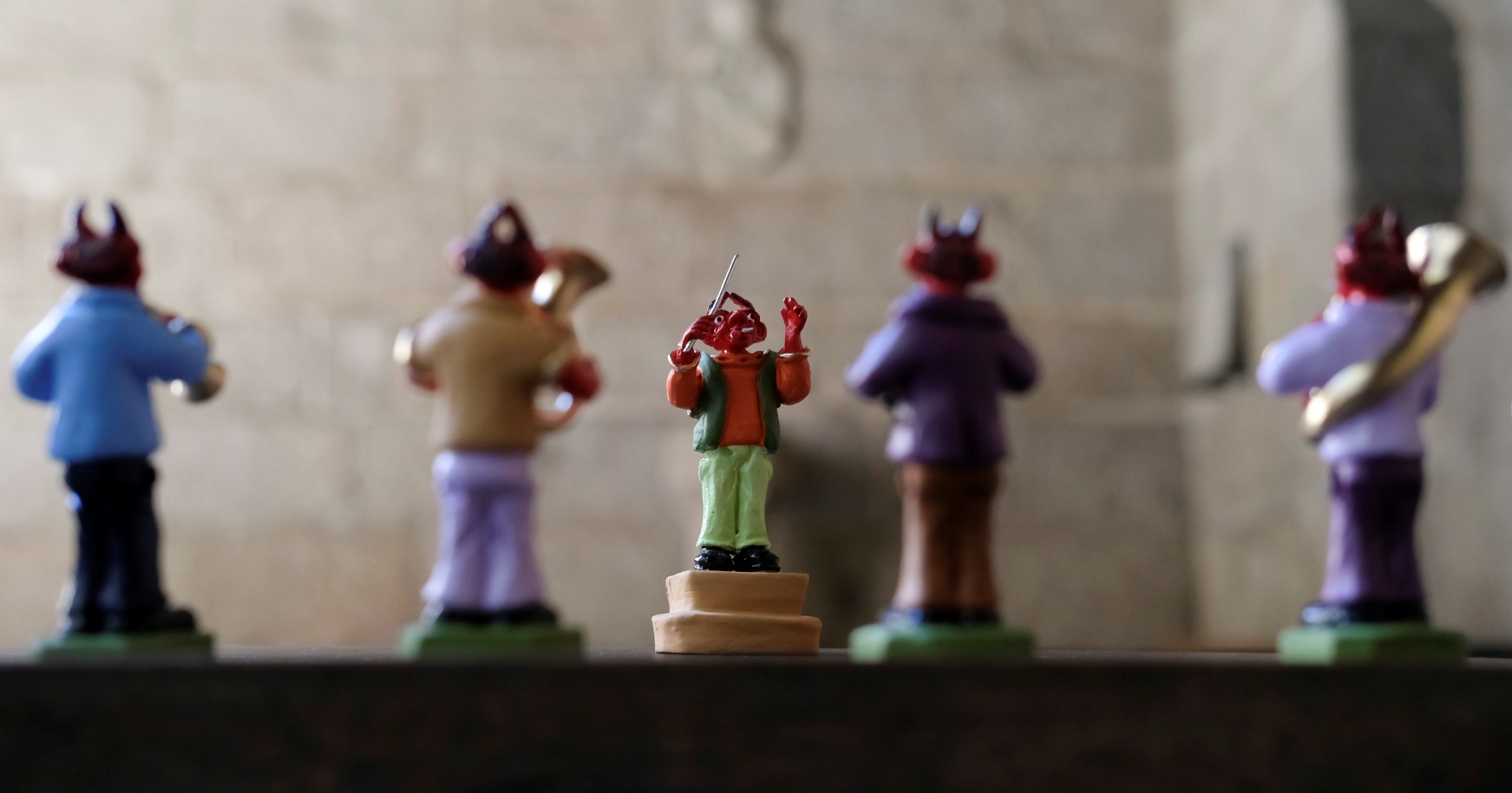 Exposição temporária sobre a presença do Diabo na cultura popular